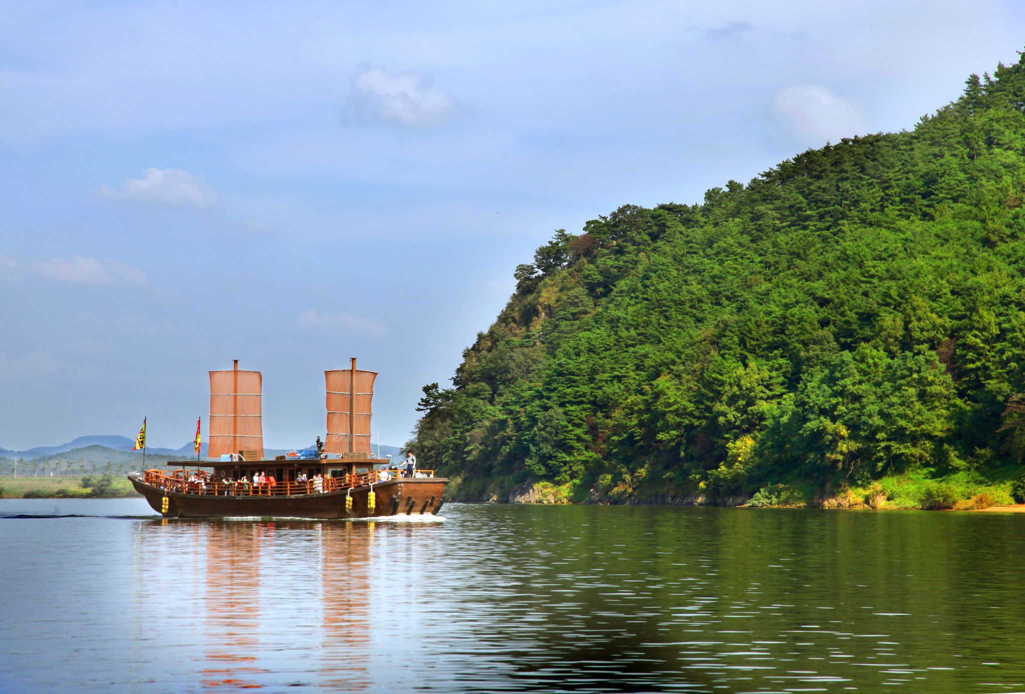 백마강 황포돛배